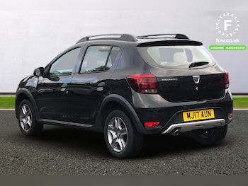 Used Dacia Sandero Stepway 2017 for sale - 75957619: Photo
