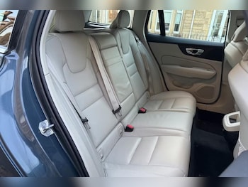 Used Volvo V60 2021 for sale - 77878919: Photo