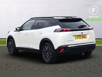 Used Peugeot 2008 2022 for sale - 76115180: Photo 2
