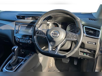 Used Nissan Qashqai 2017 for sale - 75754075: Photo