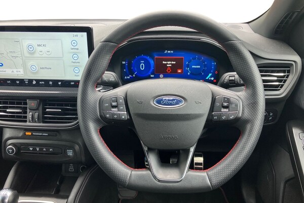 Used Ford Focus 2022 for sale - 75331136: Photo 5