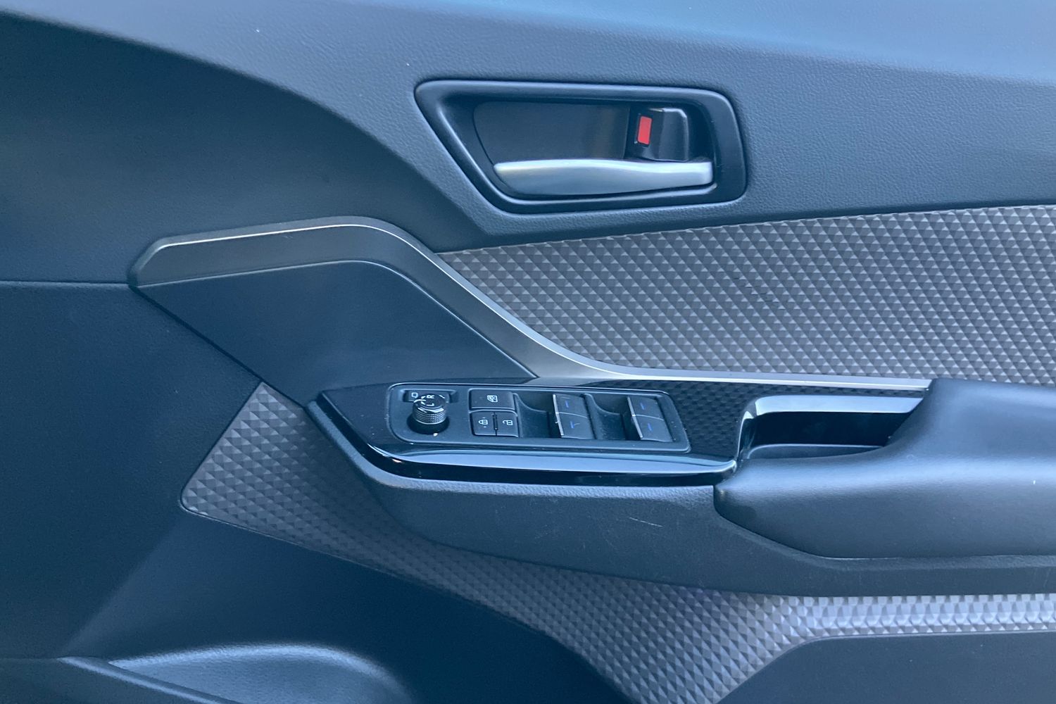 Used Toyota C-HR 2020 for sale - 76581825: Photo 25