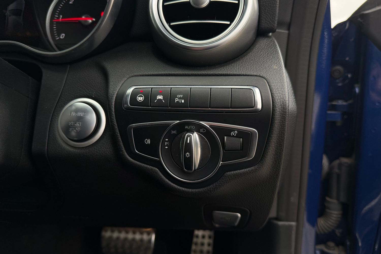 Used Mercedes-Benz C Class 2018 for sale - 77361927: Photo 12