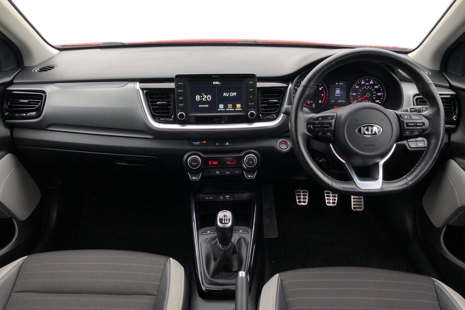 Used Kia Stonic 2018 for sale - 76617078: Photo 3