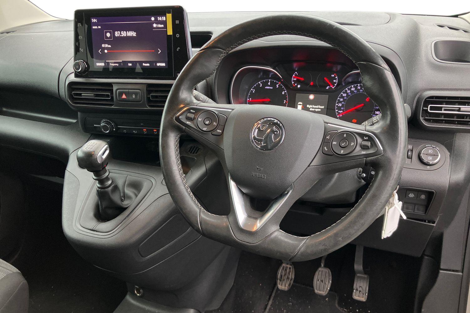 Used Vauxhall Combo Life 2021 for sale - 76546124: Photo 3