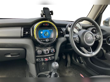 Used MINI Hatch 2018 for sale - 79410227: Photo