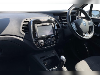 Used Renault Captur 2017 for sale - 79194478: Photo