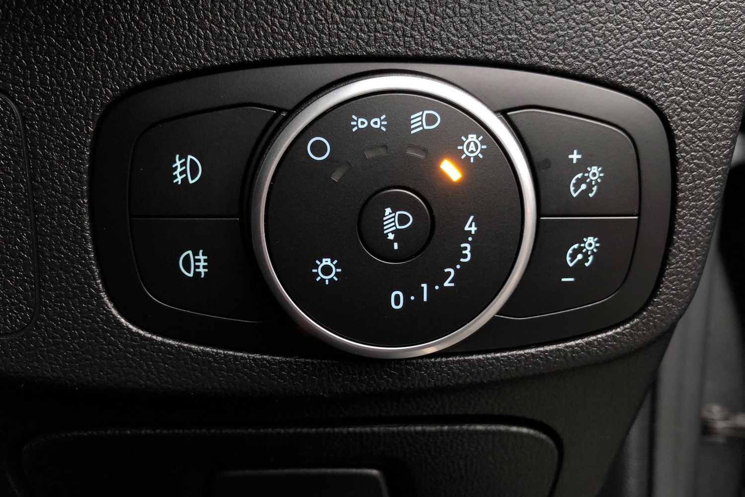 Used Ford Focus 2019 for sale - 76783071: Photo 18