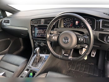 Used Volkswagen Golf 2018 for sale - 75957744: Photo