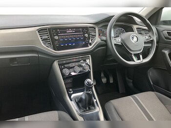 Used Volkswagen T-Roc 2021 for sale - 75612021: Photo
