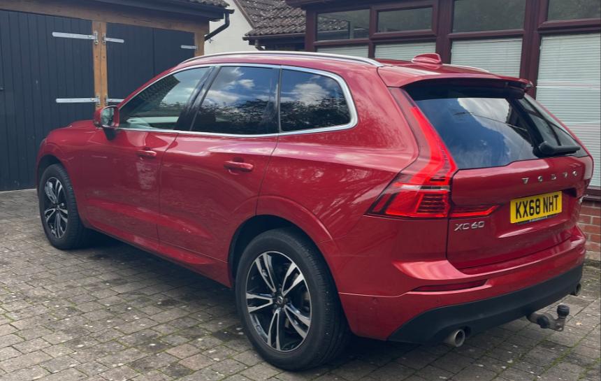 Used Volvo XC60 2018 for sale - 76515988: Photo 2