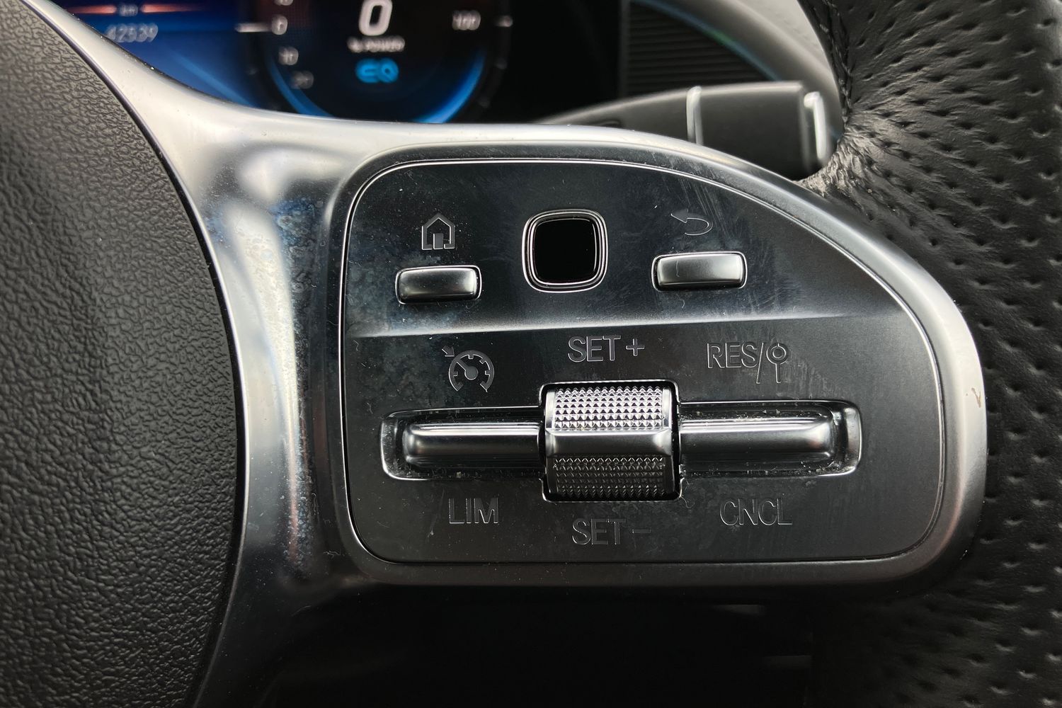 Used Mercedes-Benz EQC 2022 for sale - 76594400: Photo 12