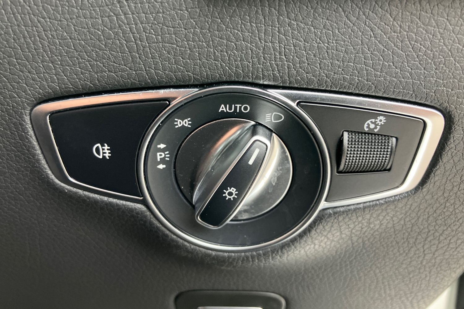 Used Mercedes-Benz EQC 2022 for sale - 76594400: Photo 16