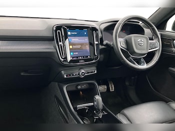 Used Volvo XC40 2021 for sale - 76115191: Photo 4