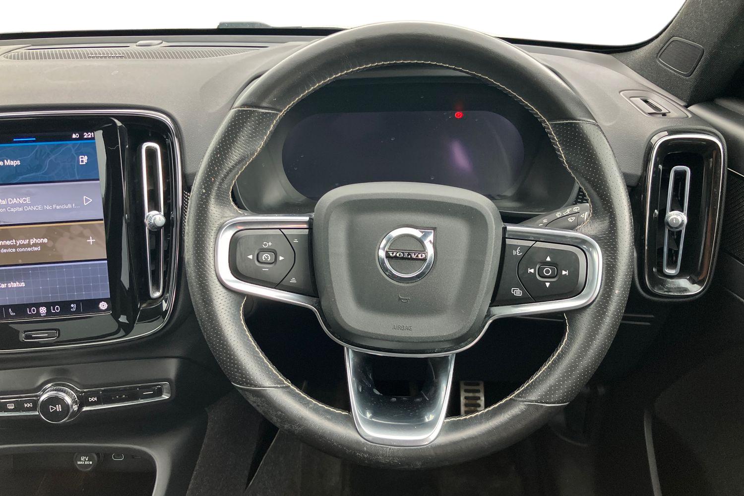Used Volvo XC40 2021 for sale - 76115191: Photo 5