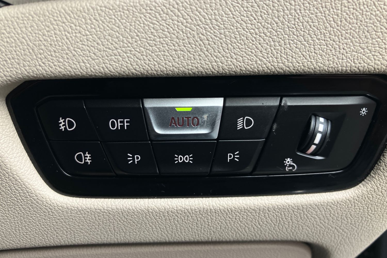 Used BMW 3 Series 2020 for sale - 76300235: Photo 24