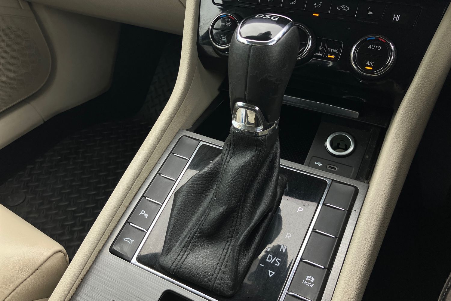 Used Skoda Superb 2021 for sale - 77801723: Photo 10