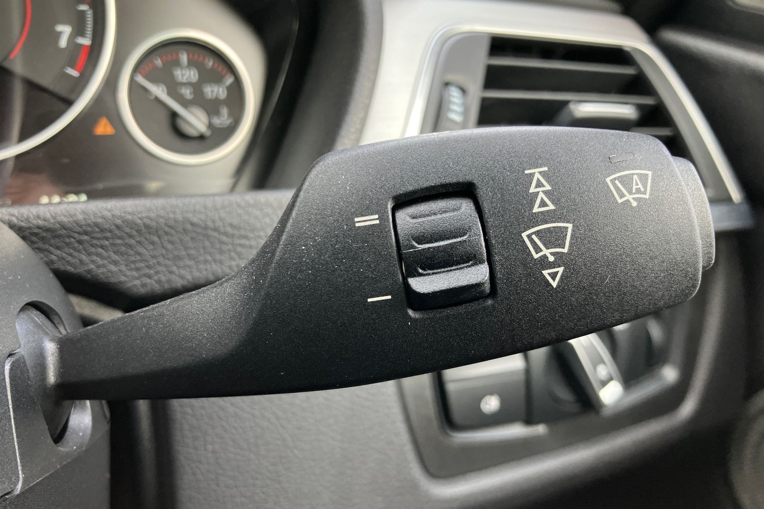 Used BMW 3 Series 2017 for sale - 76346400: Photo 16