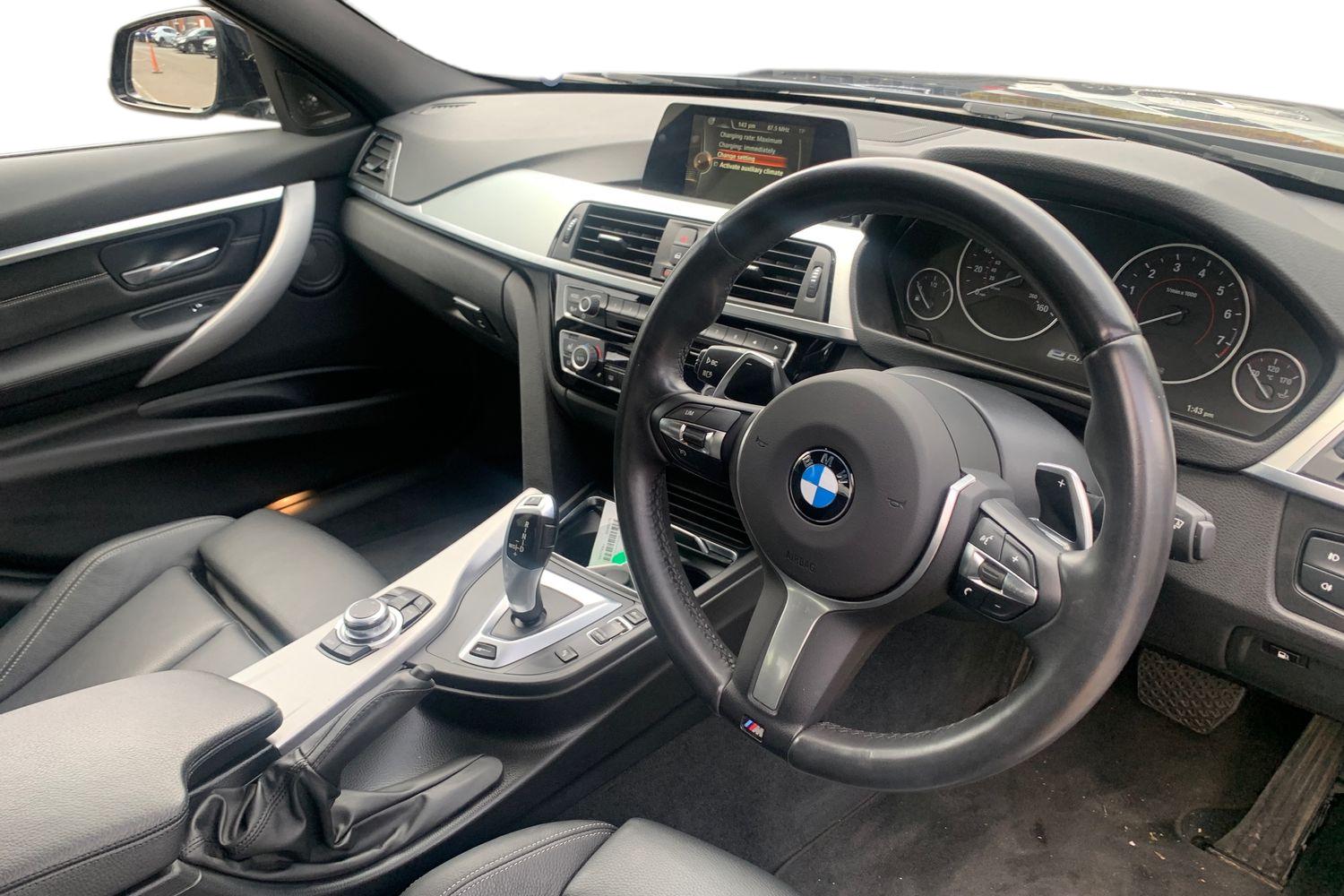 Used BMW 3 Series 2017 for sale - 76346400: Photo 3
