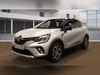 Used Renault Captur 2023 for sale - 76218568: Photo 2