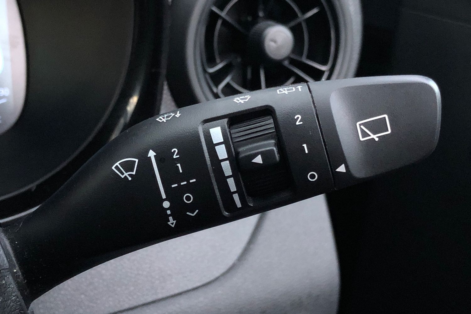 Used Hyundai i10 2024 for sale - 76503003: Photo 9