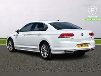 Used Volkswagen Passat 2016 for sale - 75850831: Photo