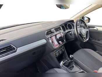 Used Volkswagen Tiguan 2018 for sale - 77064473: Photo