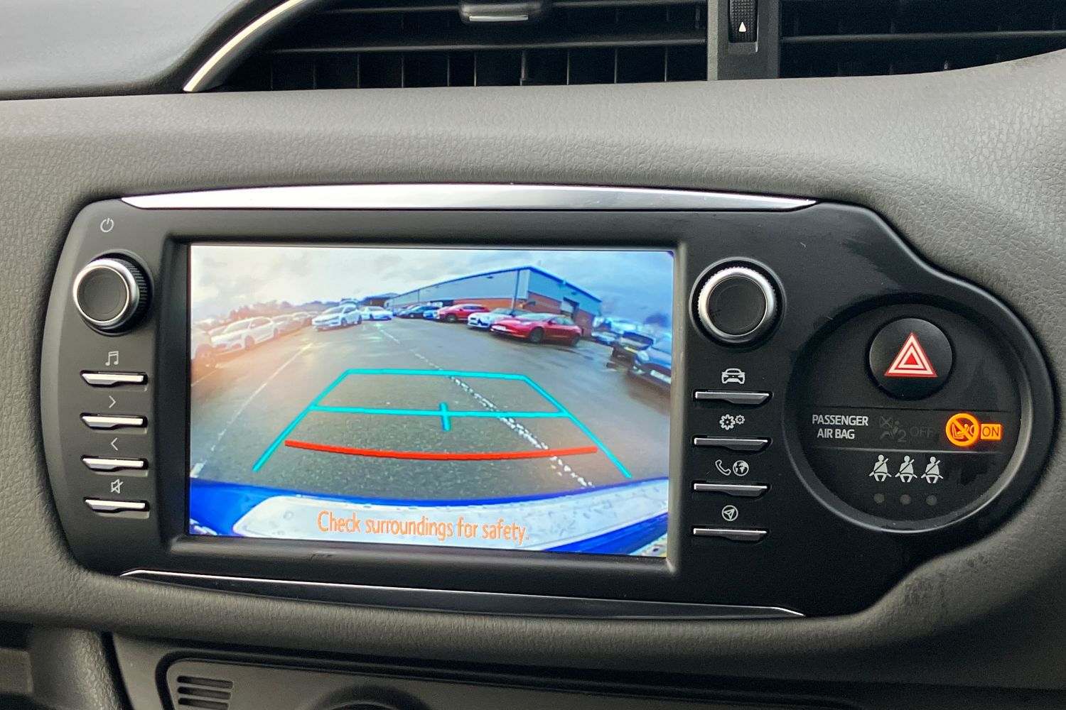 Used Toyota Yaris 2019 for sale - 76863411: Photo 10