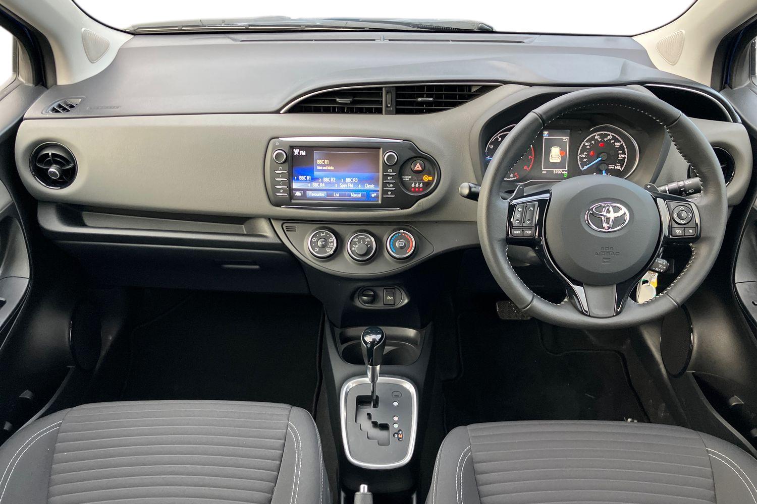 Used Toyota Yaris 2019 for sale - 76863411: Photo 3