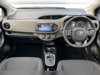 Used Toyota Yaris 2019 for sale - 76863411: Photo