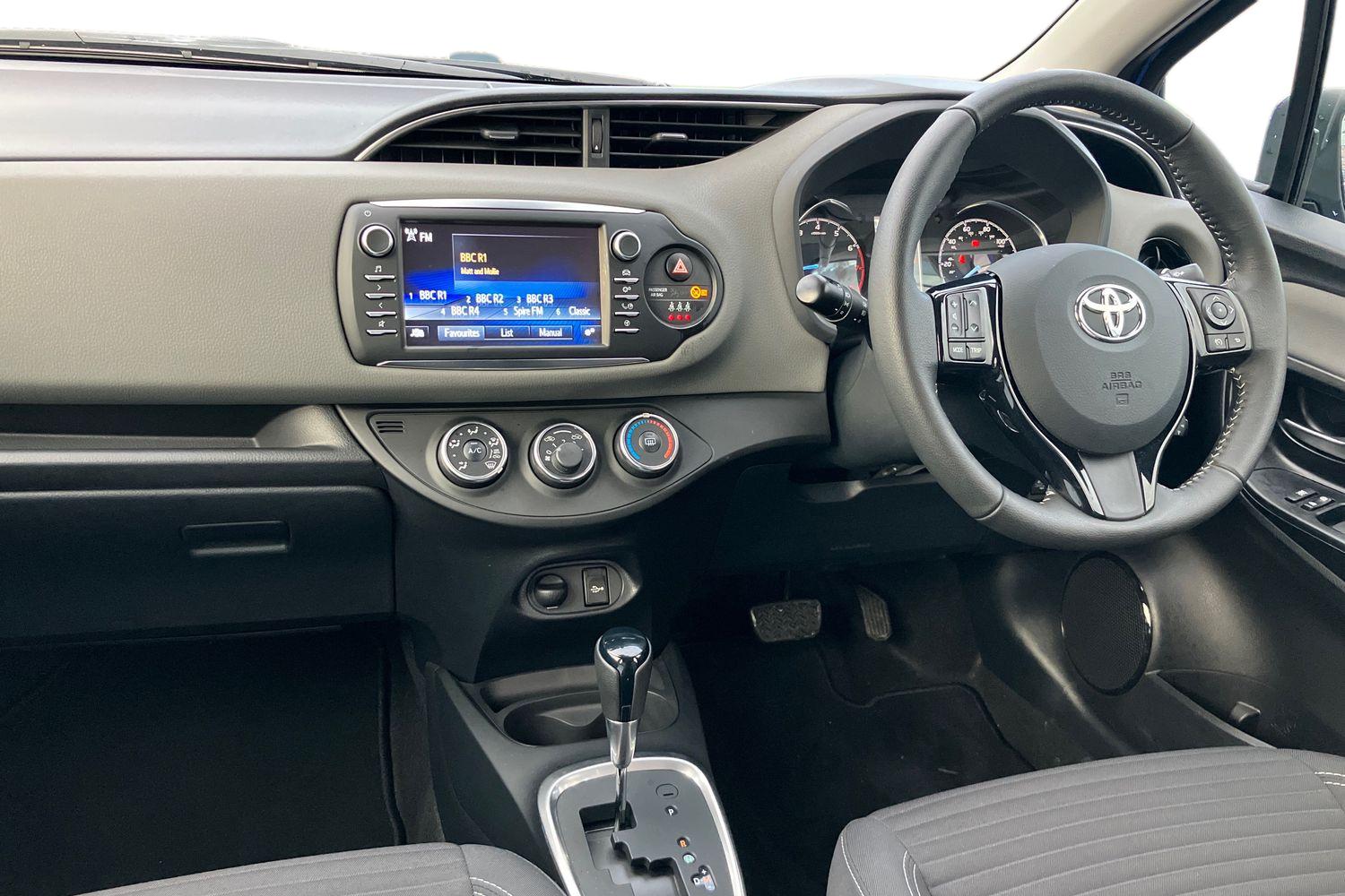 Used Toyota Yaris 2019 for sale - 76863411: Photo 4