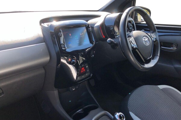 Used Toyota AYGO 2021 for sale - 76040833: Photo 4