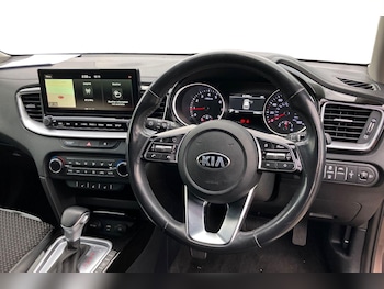 Used Kia XCeed 2020 for sale - 76082071: Photo 3
