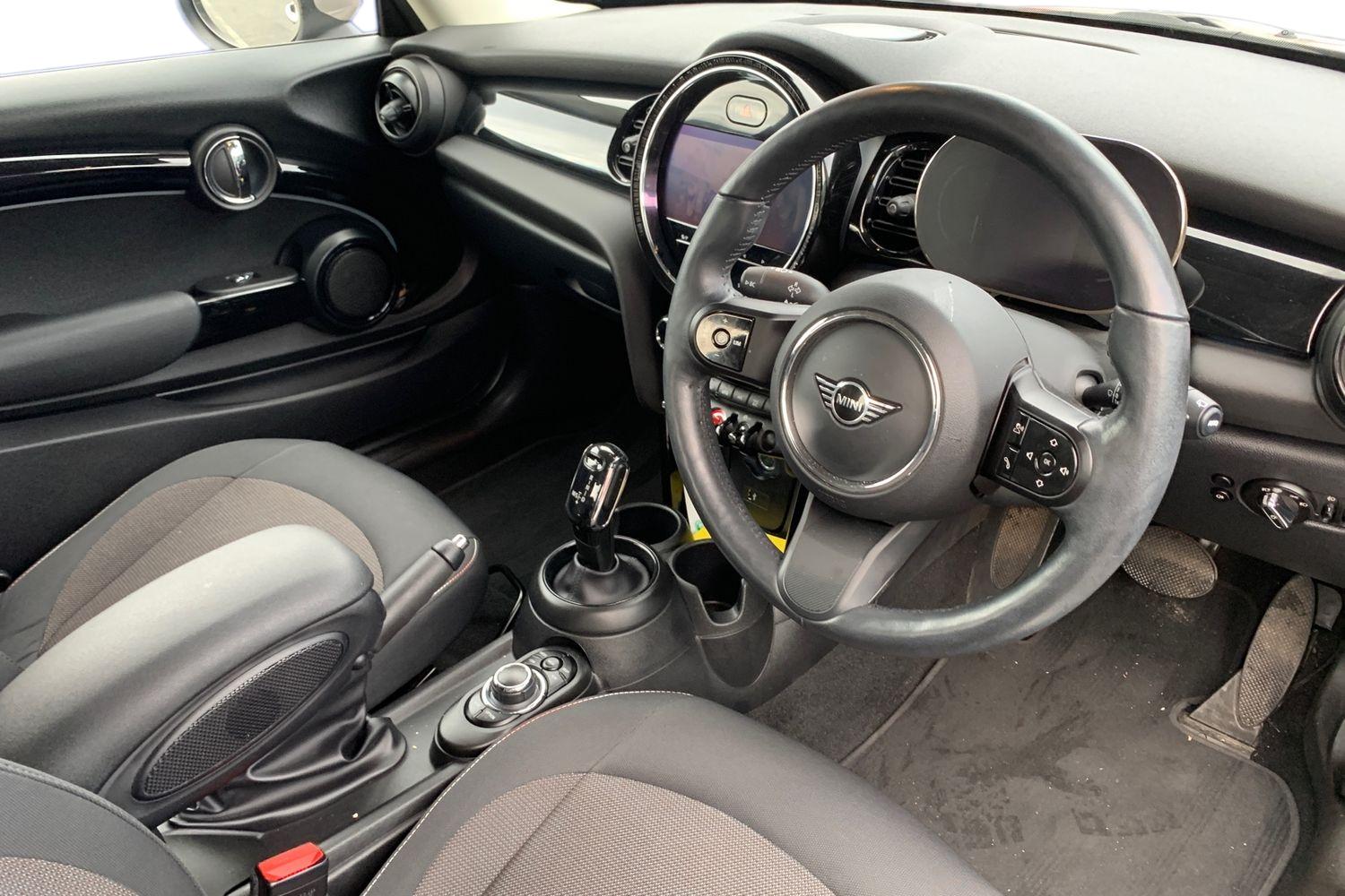 Used MINI Hatch 2021 for sale - 76820052: Photo 3