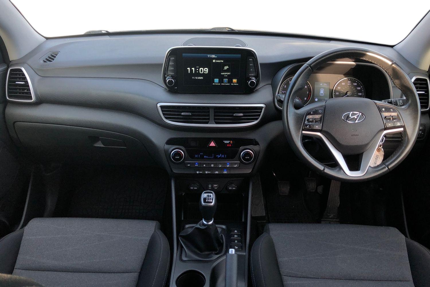 Used Hyundai TUCSON 2019 for sale - 76863410: Photo 3