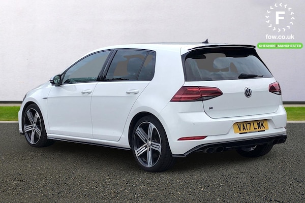 Used Volkswagen Golf 2017 for sale - 76182086: Photo 2