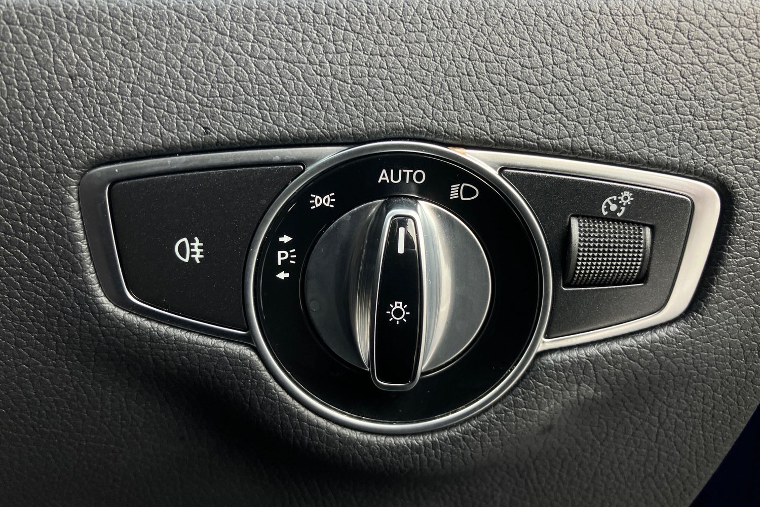 Used Mercedes-Benz E Class 2019 for sale - 75999735: Photo 16