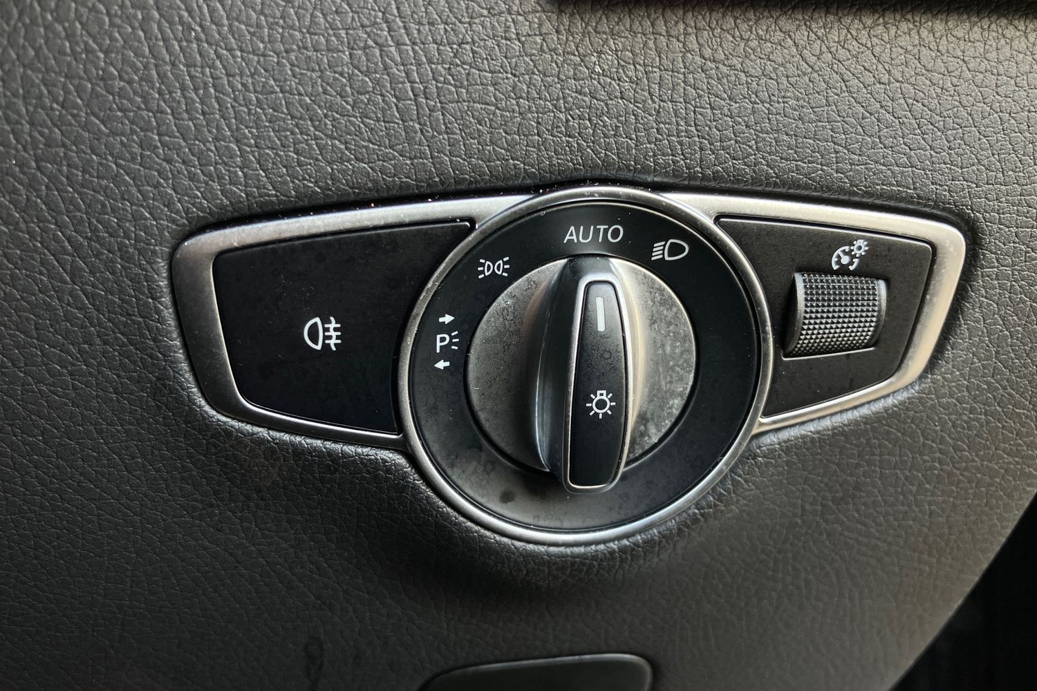 Used Mercedes-Benz EQC 2022 for sale - 76082065: Photo 16