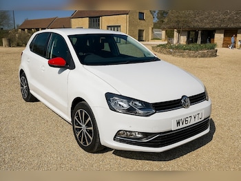 Used Volkswagen Polo 2017 for sale - 77951925: Photo