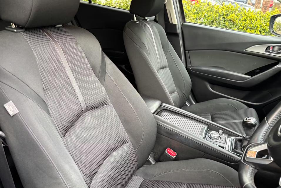 Used Mazda Mazda3 2017 for sale - 78189897: Photo 5