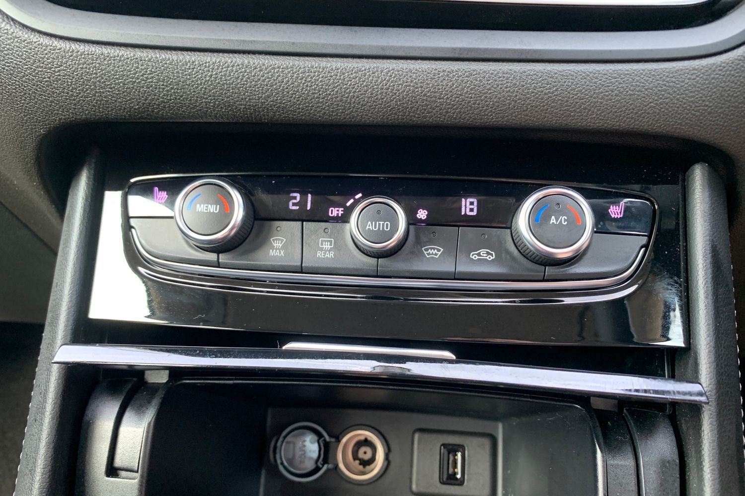 Used Vauxhall Grandland 2024 for sale - 77571019: Photo 13