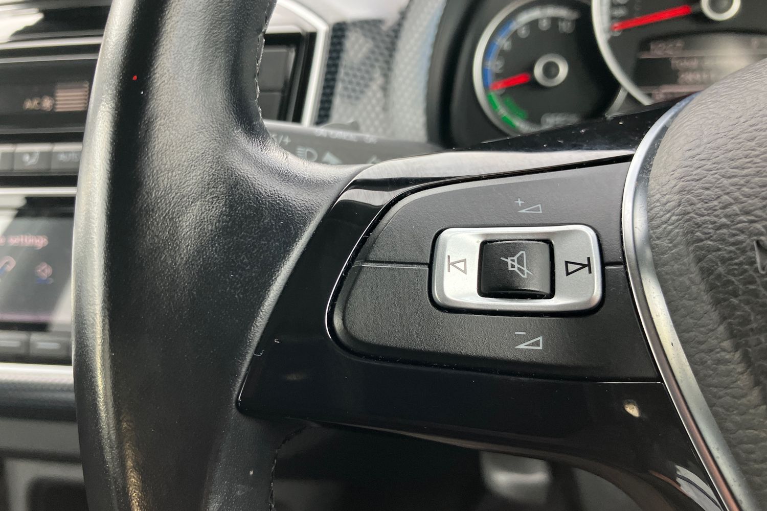 Used Volkswagen up! 2021 for sale - 76649308: Photo 11