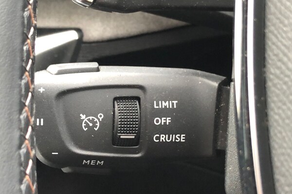 Used Peugeot 5008 2021 for sale - 75329675: Photo 6
