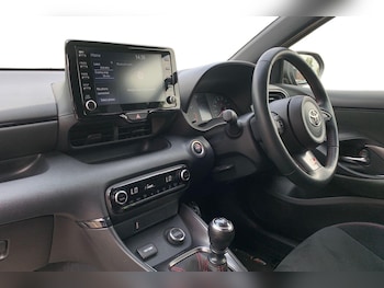 Used Toyota Yaris 2021 for sale - 79346836: Photo