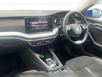 Used Skoda Octavia 2023 for sale - 77675082: Photo