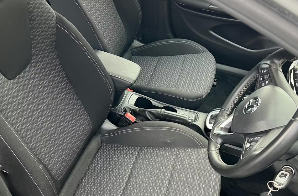 Used Vauxhall Astra 2018 for sale - 76896261: Photo 5