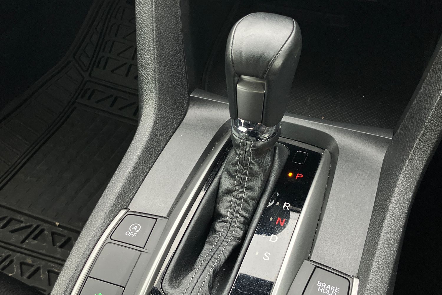 Used Honda Civic 2020 for sale - 76916509: Photo 12