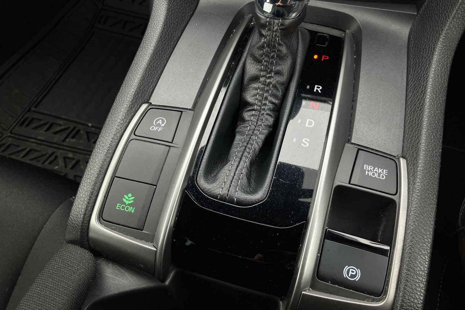 Used Honda Civic 2020 for sale - 76916509: Photo 13