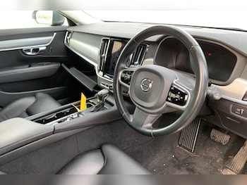 Used Volvo V90 2020 for sale - 76955514: Photo
