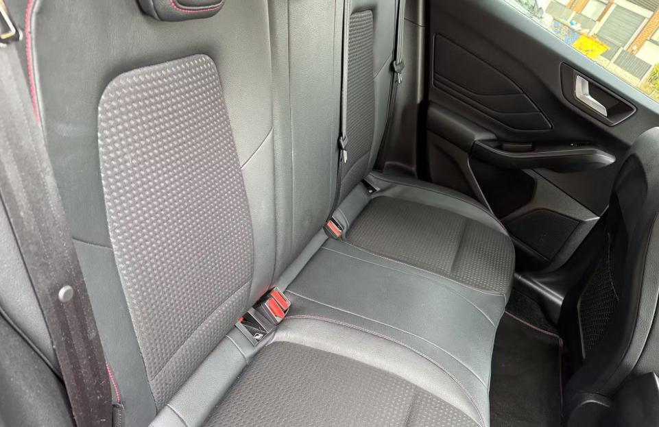 Used Ford Focus 2018 for sale - 77459022: Photo 4